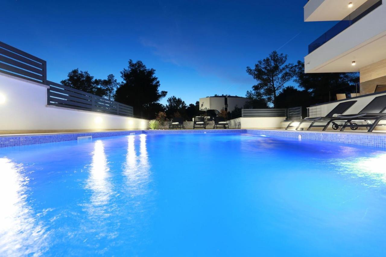 Villa Ankora 1 With Heated Pool Биоград-на-Мору Экстерьер фото