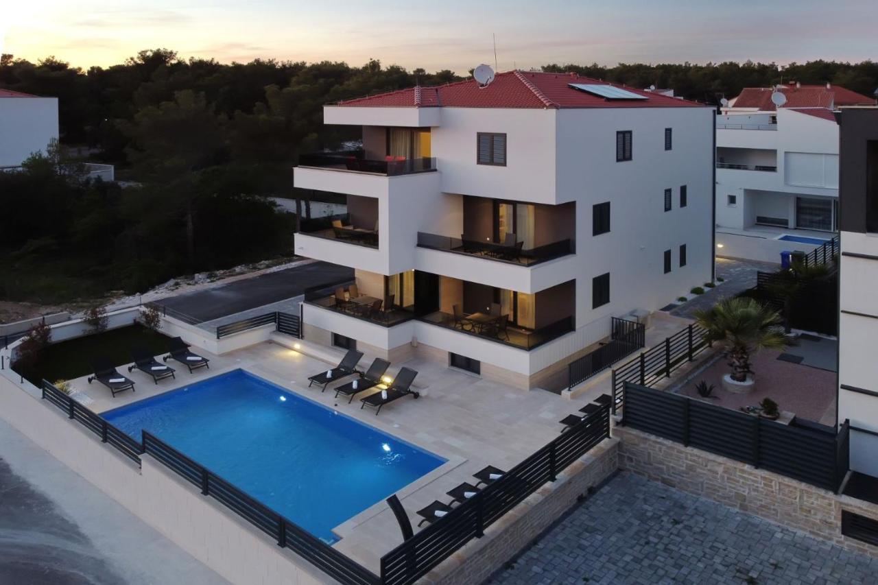 Villa Ankora 1 With Heated Pool Биоград-на-Мору Экстерьер фото