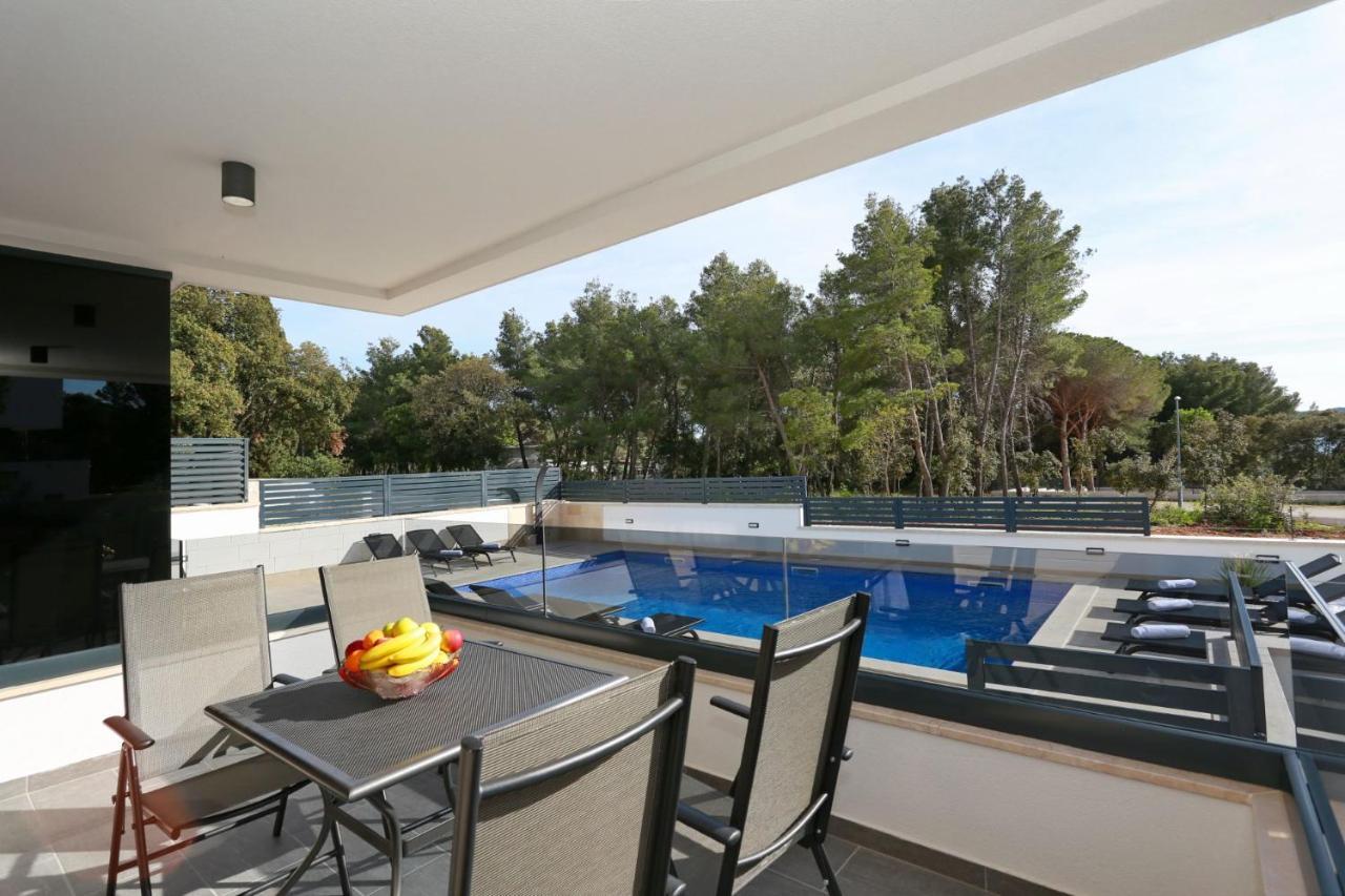 Villa Ankora 1 With Heated Pool Биоград-на-Мору Экстерьер фото