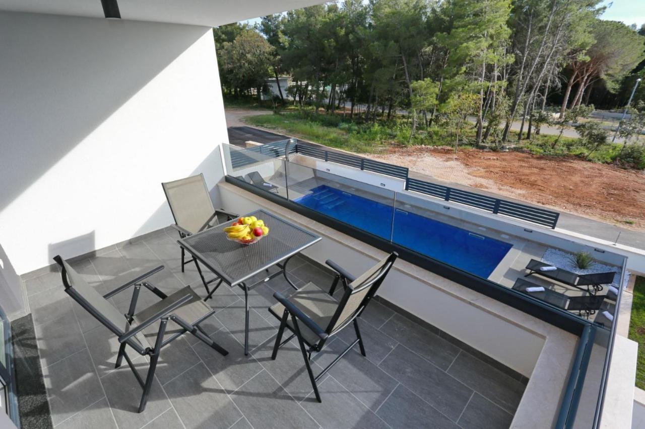 Villa Ankora 1 With Heated Pool Биоград-на-Мору Экстерьер фото