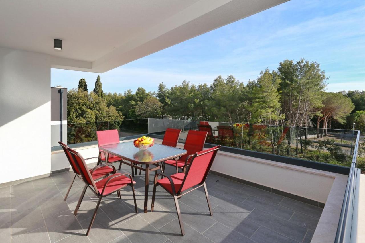 Villa Ankora 1 With Heated Pool Биоград-на-Мору Экстерьер фото